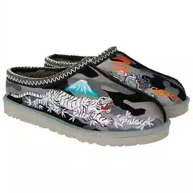 PALACE x UGG Tasman Slip-On Black