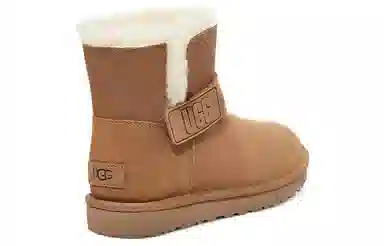 UGG Classic Novelty