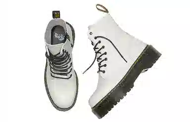 Dr. Martens 1460 White