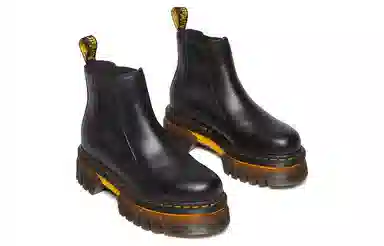 Dr. Martens Chelsea Boot Black