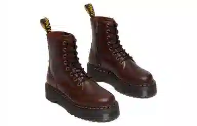Dr. Martens Jadon Brown