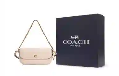COACH Brook 24 Chalk White