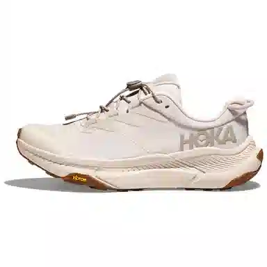 HOKA ONE ONE Transport