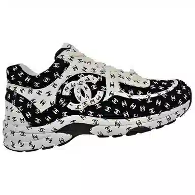 CHANEL Round Toe Low Lace-Up Sneakers Black