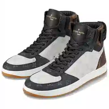 LOUIS VUITTON Rivoli