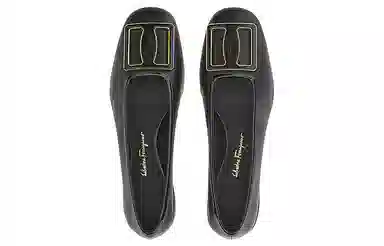 FERRAGAMO Chunky Buckle