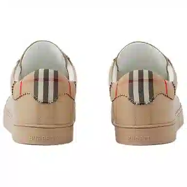 Burberry Low-Top Beige