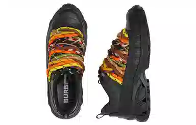 Burberry Arthur Black