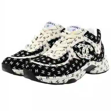 CHANEL Round Toe Low Lace-Up Sneakers Black