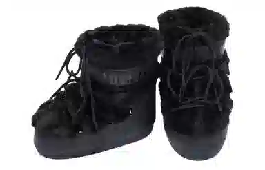 Moon Boot Black Short Snow Boots