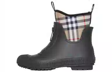 Burberry Vintage Short Boots Black