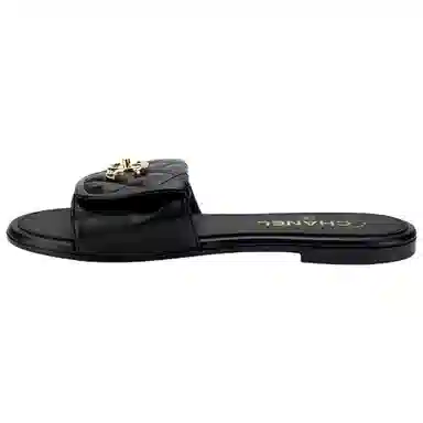 CHANEL 25P Flat Toe Strap Sandals Black