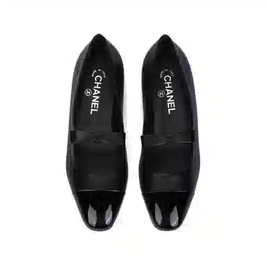 CHANEL 25B Mary Jane Flat Black Patent Lambskin