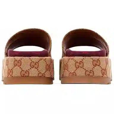 Gucci Slides Brick Red
