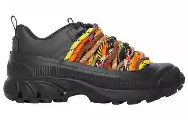 Burberry Arthur Black