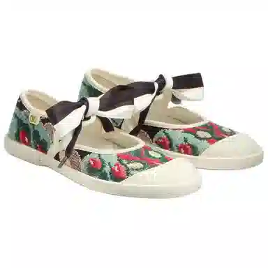 Valentino Bay By Bay