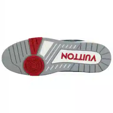 LOUIS VUITTON Trainer New York Edition