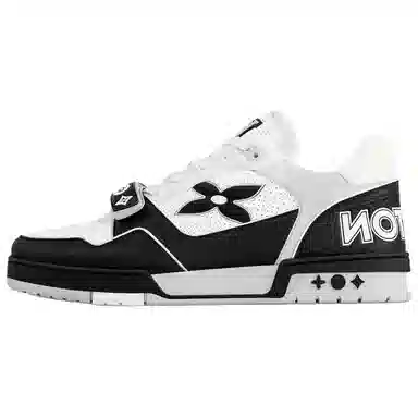 Louis Vuitton Trainer Black