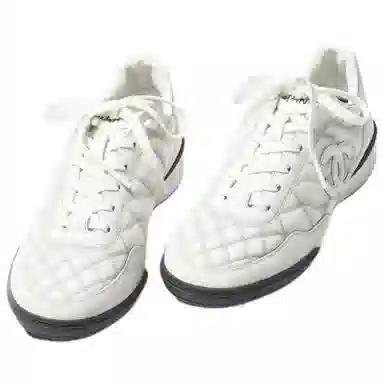 CHANEL 25B Calfskin Low Sneakers Gray White