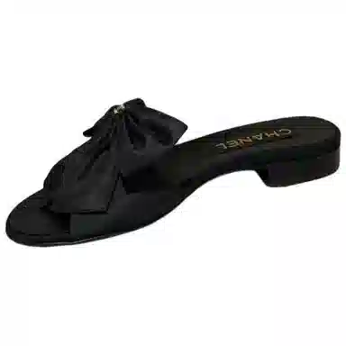 CHANEL 24a Bow Toe Sandals Black