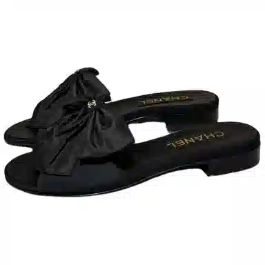 CHANEL 24a Bow Toe Sandals Black