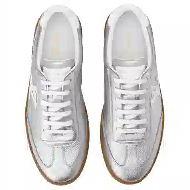 LOUIS VUITTON Frontrow