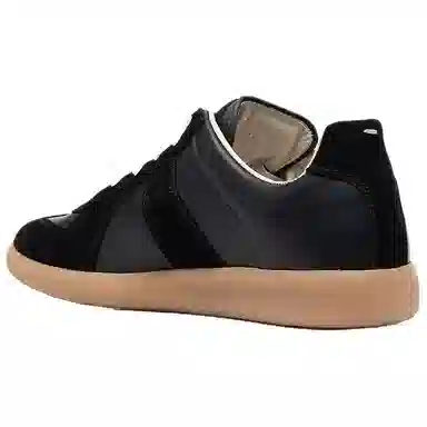 Maison Margiela Replica Black