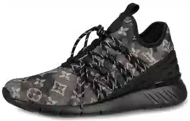 Louis Vuitton Fastlane Dye Black