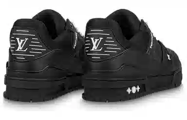 LOUIS VUITTON Trainer Black
