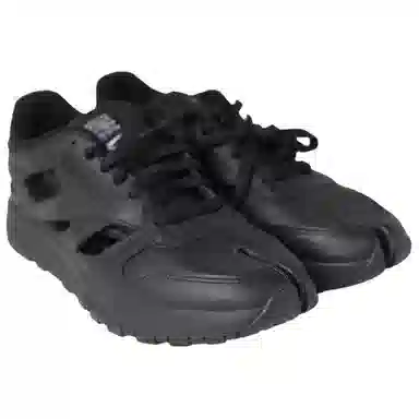 Maison Margiela x Reebok Classic Leather Tabi Decortique Low