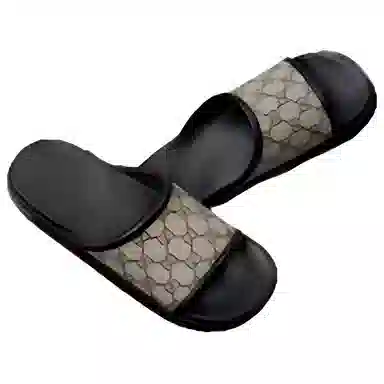 Gucci Pursuit Supreme Beige