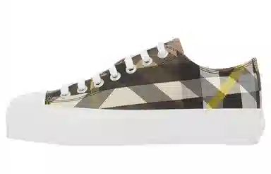 Burberry Low-Top Sneakers Grey