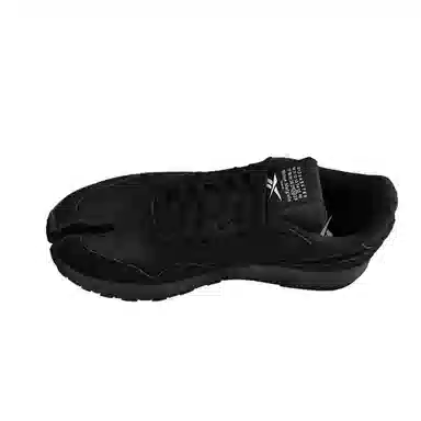 Reebok x Maison Margiela Tabi