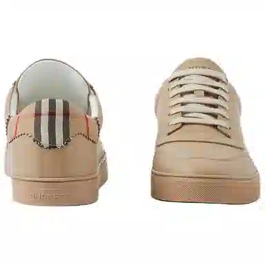 Burberry Low-Top Beige