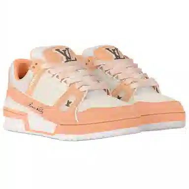 LOUIS VUITTON Trainer logo