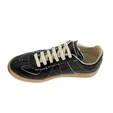 Maison Margiela Replica Low Top Sneakers Black