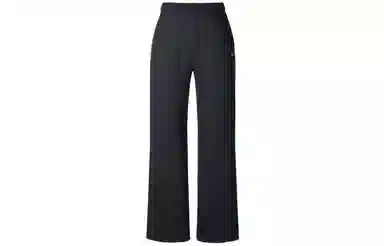 Alo Yoga JISOO Series