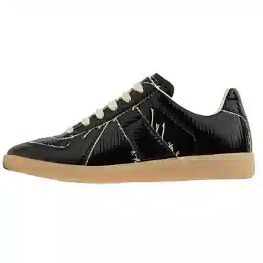 Maison Margiela Replica Low Top Sneakers Black