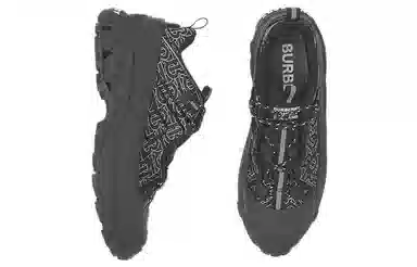 Burberry Arthur Black