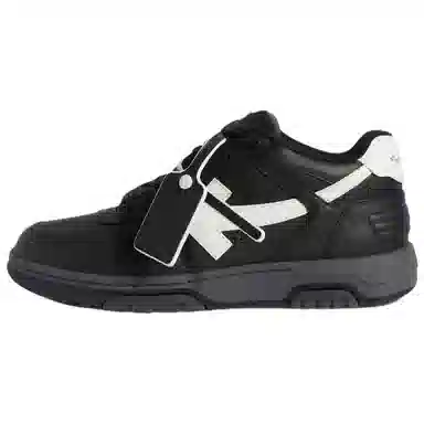 OFF-WHITE Low-Top Sneakers Black