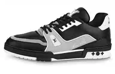 LOUIS VUITTON Trainer Black
