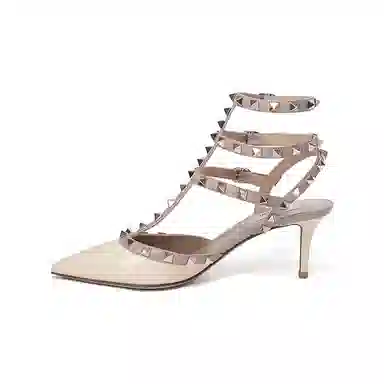 Valentino ROCKSTUD 6.5cm