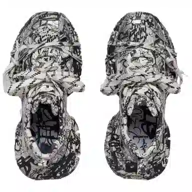 Balenciaga 3XL