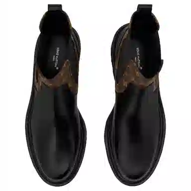 LOUIS VUITTON Beaubourg 4cm