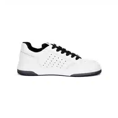 CHANEL 22P Black White