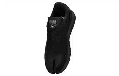 Reebok x Maison Margiela Tabi