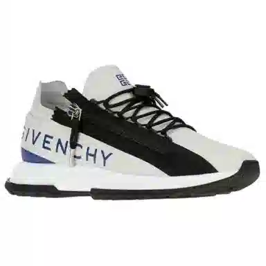 GIVENCHY