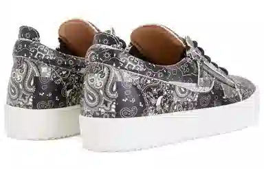 giuseppe zanottiGZ Frankie