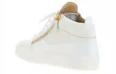 giuseppe zanottiGZ Kriss