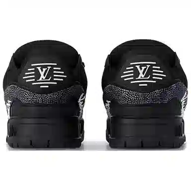 Louis Vuitton Trainer Black